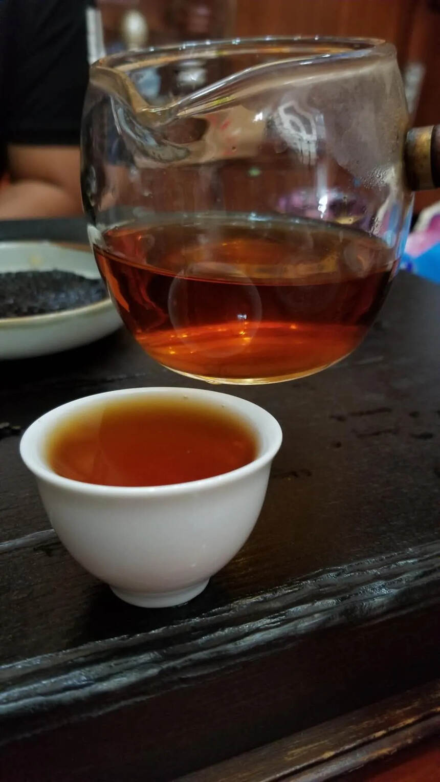 #普洱茶# 96年-大-红-印铁饼，老生茶，八-口-