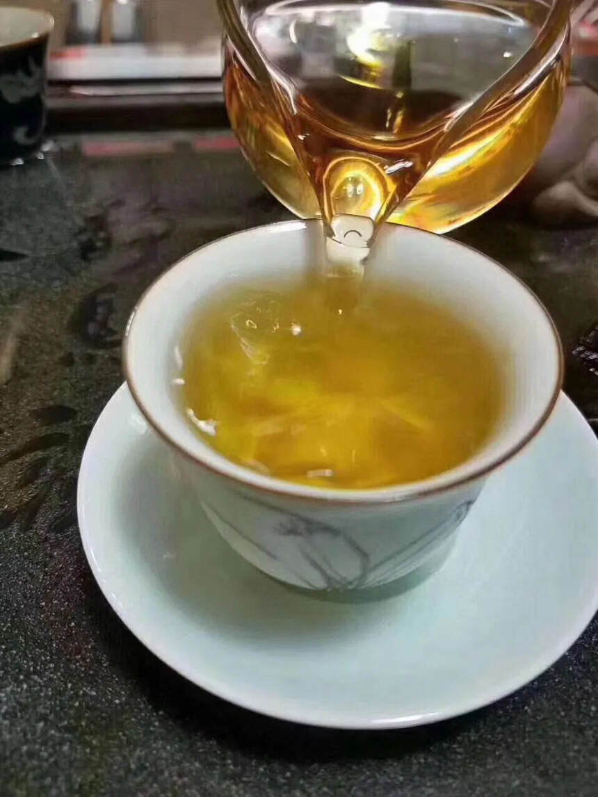 #我要上微头条# #茶生活# #普洱茶# 
柠檬红茶