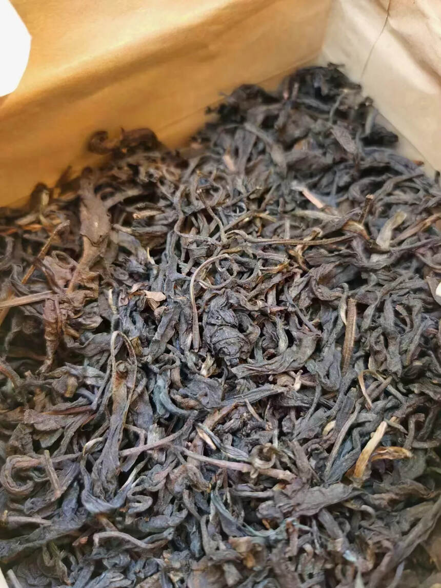 少量分享，99年临沧茶厂野生茶，一盒500克，干仓存