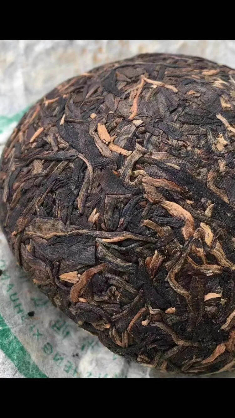 03年福海茶厂易武正山银毫沱茶（生茶）
原料产地：易