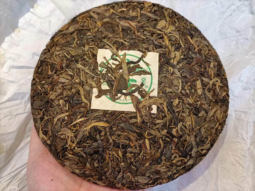 冰中岛2009年古树茶，纯北方仓，好香回甘生津明显，