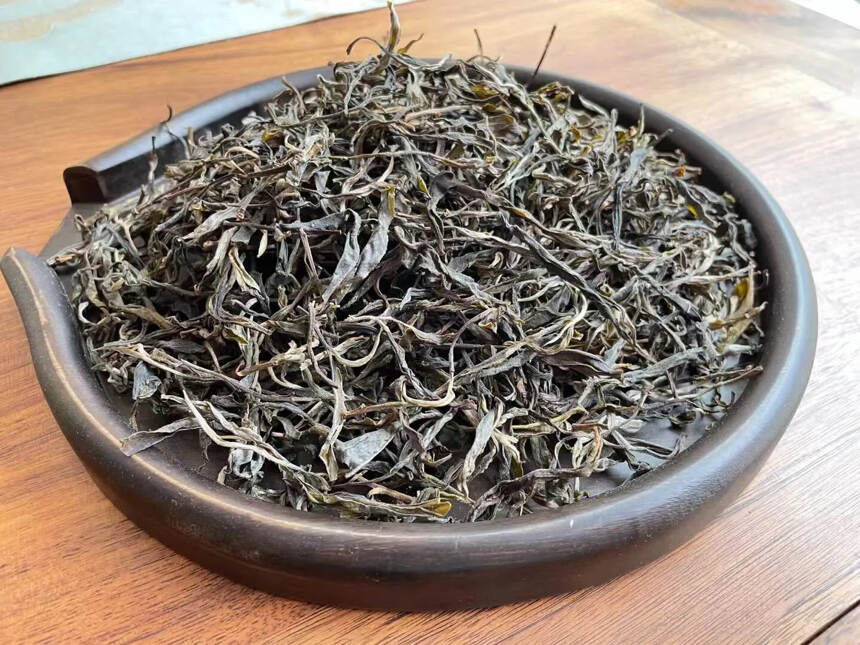 2022年易武大树茶，茶树生长地区生态环境较好，香高