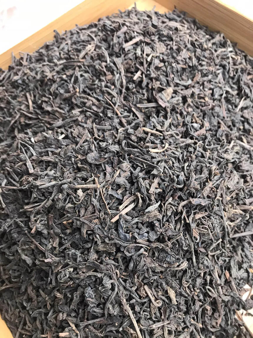 六十年代参香生茶散普洱，
参香出现在樟香茶品之中，通