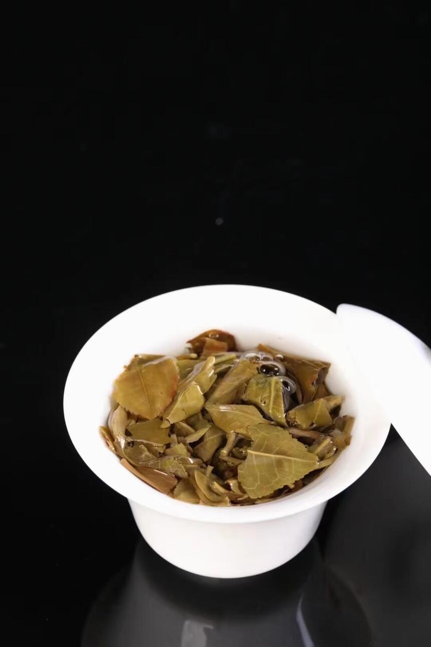 2021年，黎明星火茶厂，小方砖
一盒10片