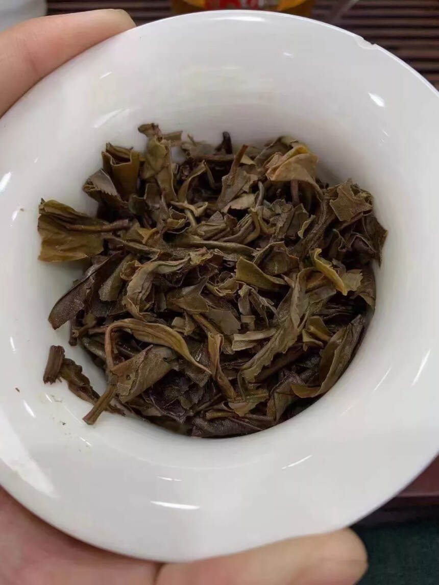 勐库茶典型代表--东半山古树茶
2010年勐傣茶厂