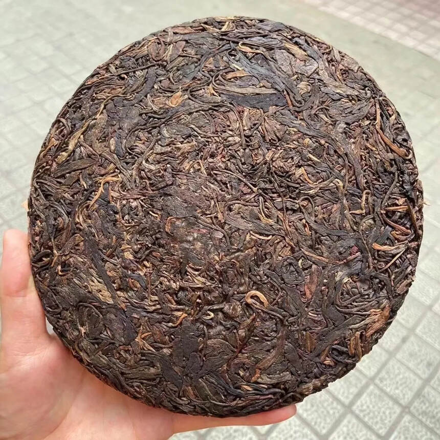 2002年易武弯弓古树茶#茶# #普洱茶# 
韩国诛