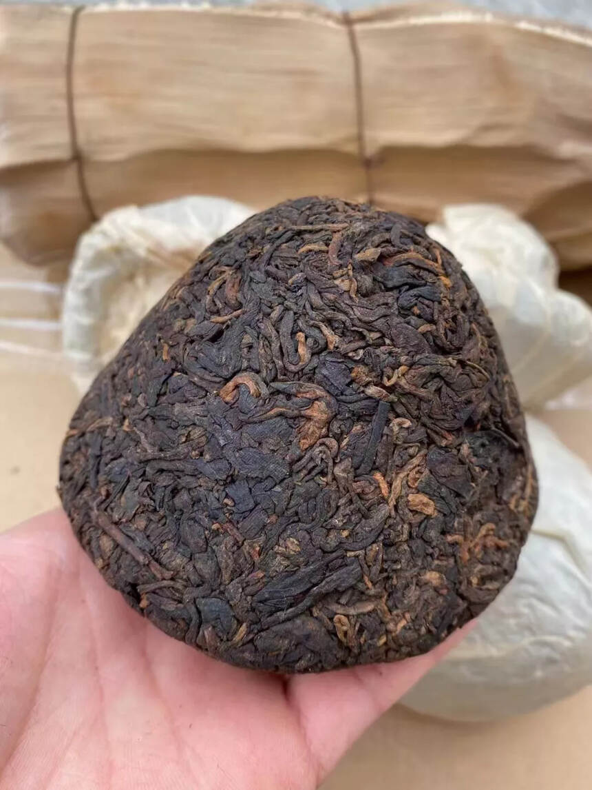 【港商定制款，带樟香】2000年纯干仓熟茶蘑菇沱，2