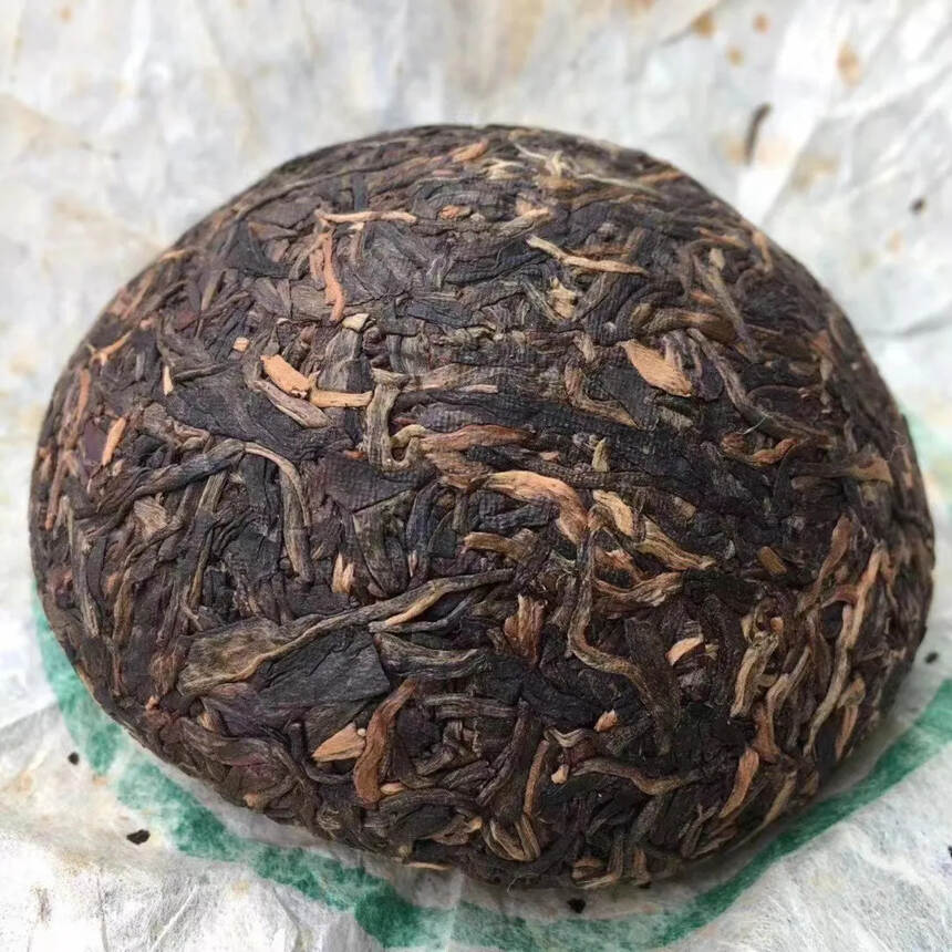 03年福海茶厂易武正山银毫沱茶（生茶）
原料产地：易