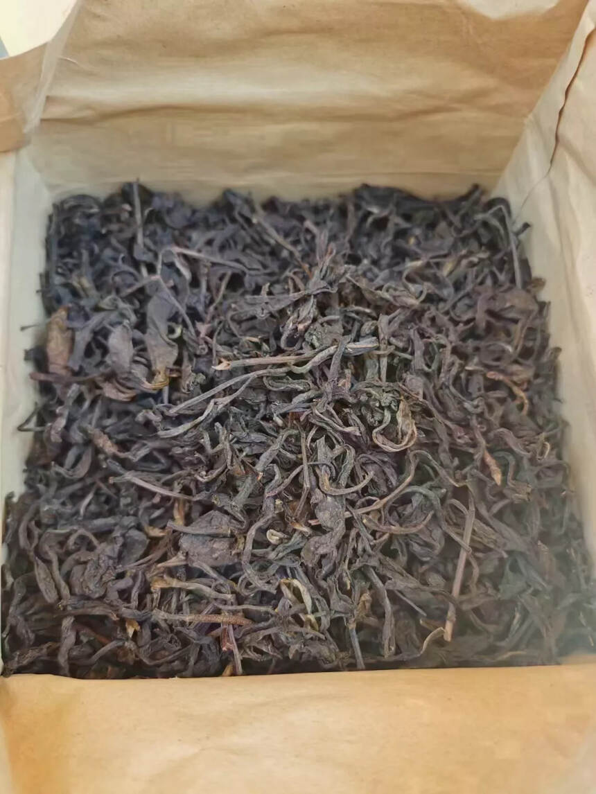 少量分享，99年临沧茶厂野生茶，一盒500克，干仓存