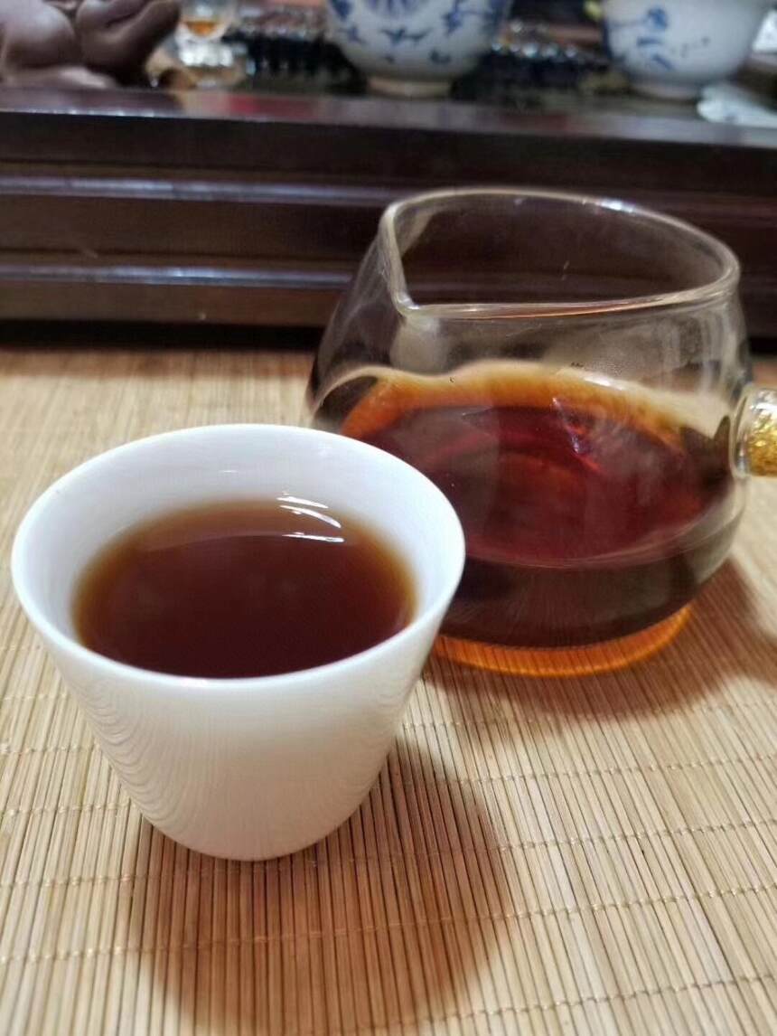 90年代班章金花茶砖1000克熟茶，昆明纯干仓金花茶