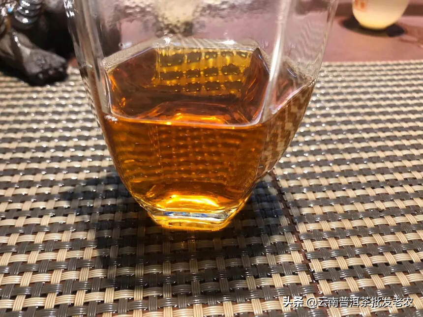 90年代茶柱布朗古树2000克老生茶
仓储干净！汤色