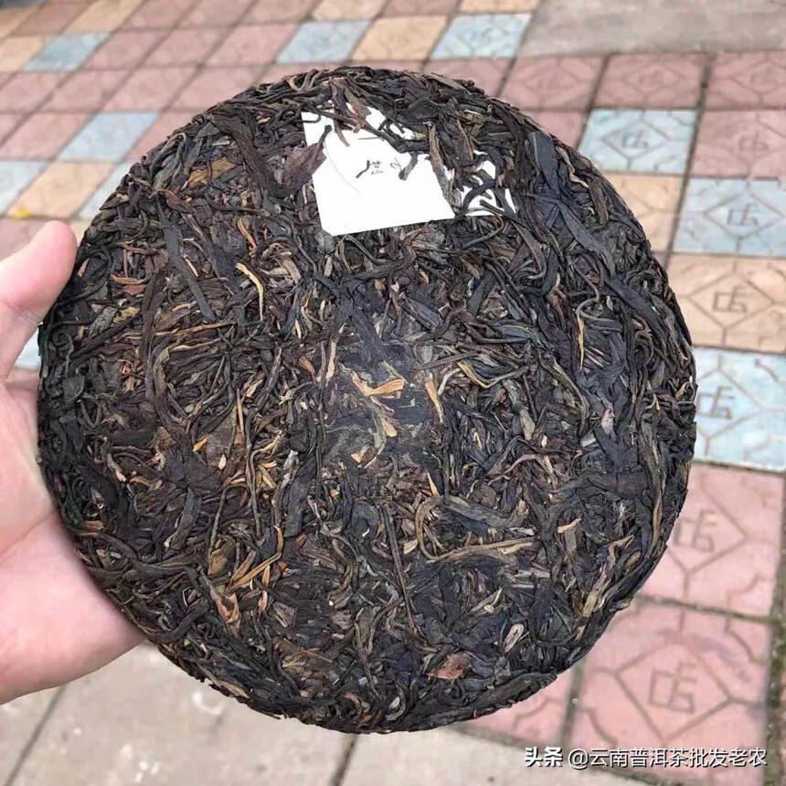 06年老班章乔木茶兴海生茶，干仓正品。回甘生津香气高