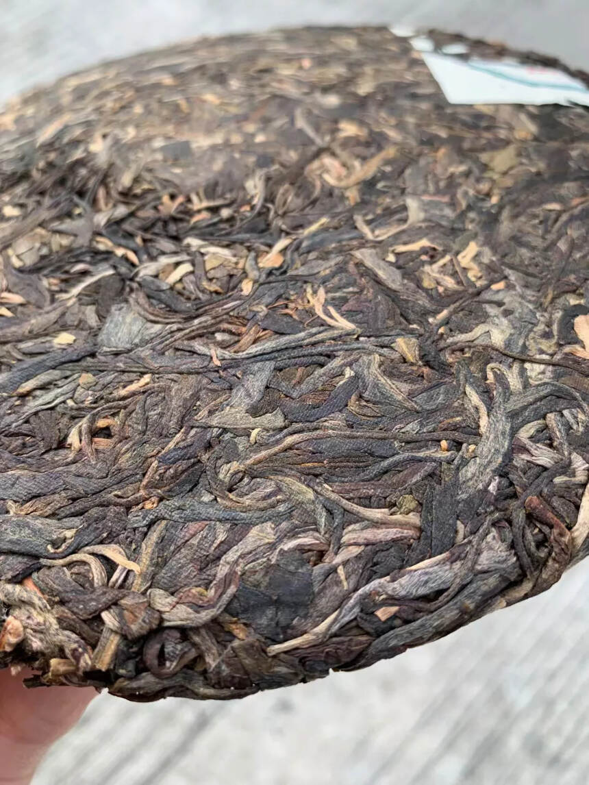 2015年天茗茶厂老班章老树茶，
357克/片；7片