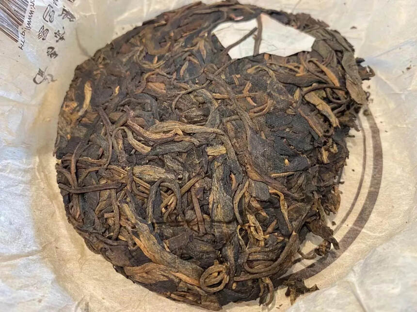 05年易昌号（珍品）小饼100克，#收藏# #茶#