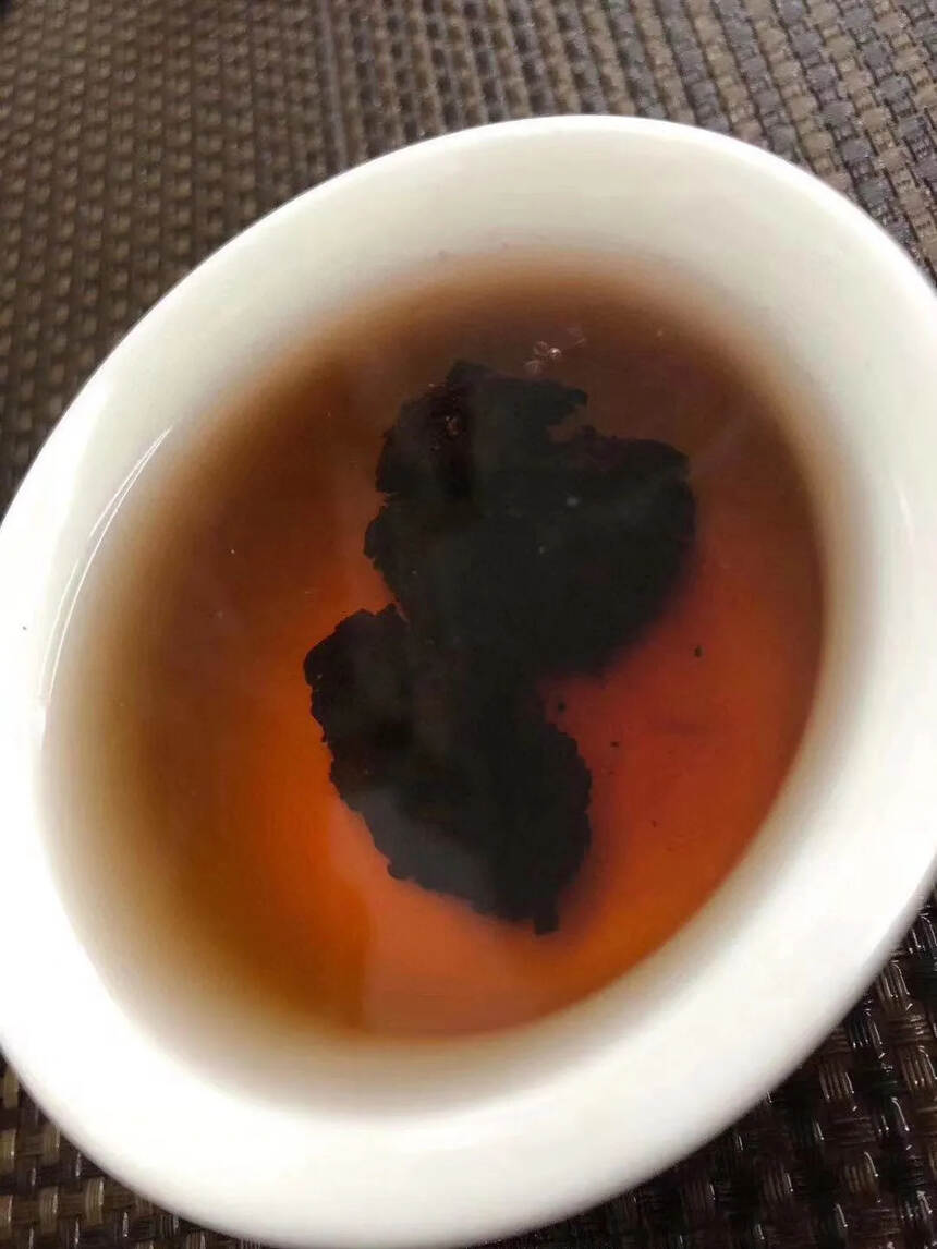 05年大颗粒醇香大树金芽老茶，茶头，是一种不寻常的茶