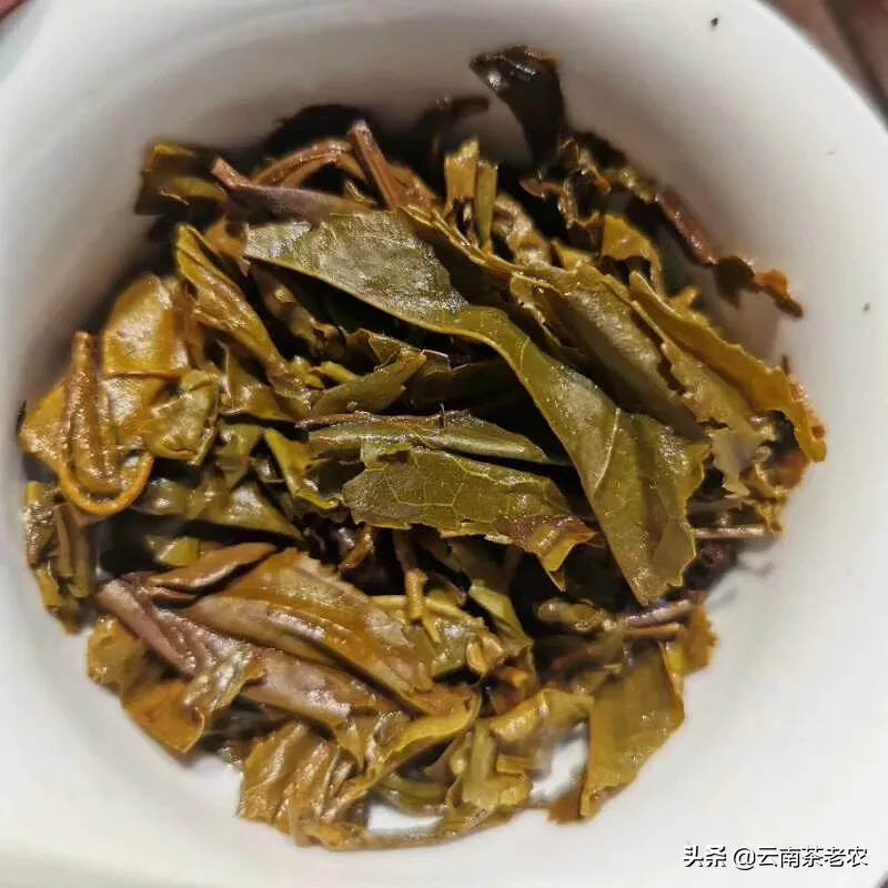 06年果敢茶柱生茶，口感蜜香。按照公斤卖！