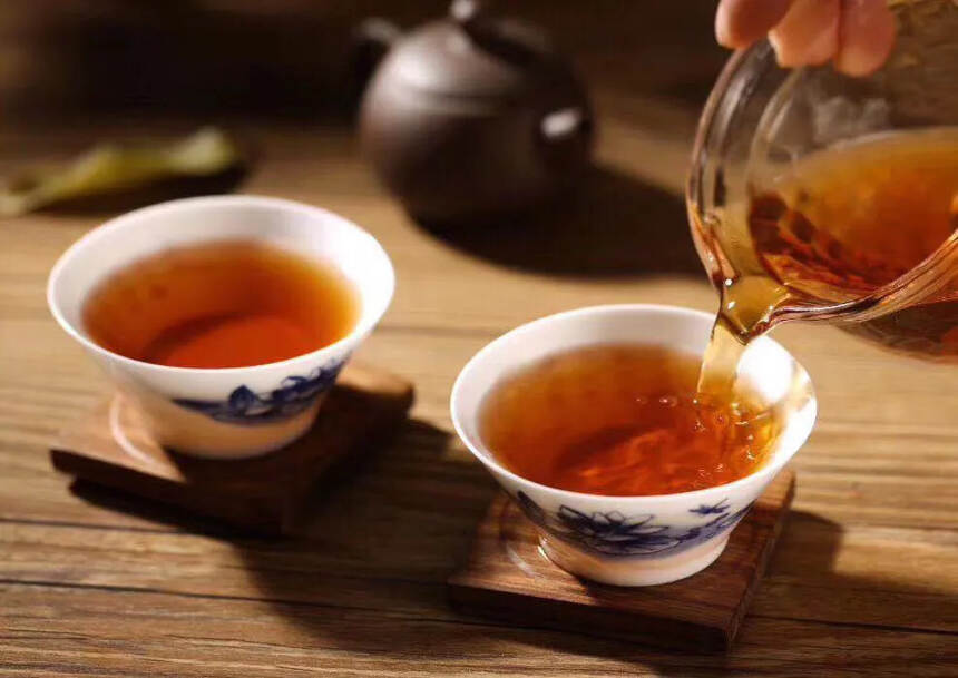 2001年易武正山老生茶，纯干仓存放。蜜香浓郁 品质