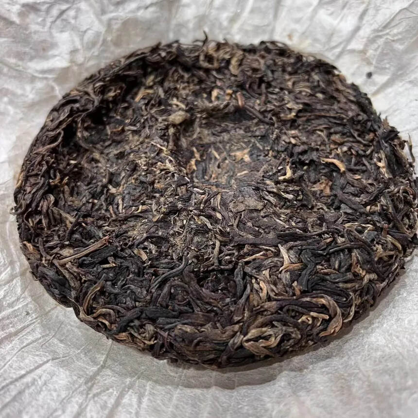 2012年景迈古树茶青饼#收藏# #茶# #普洱茶#