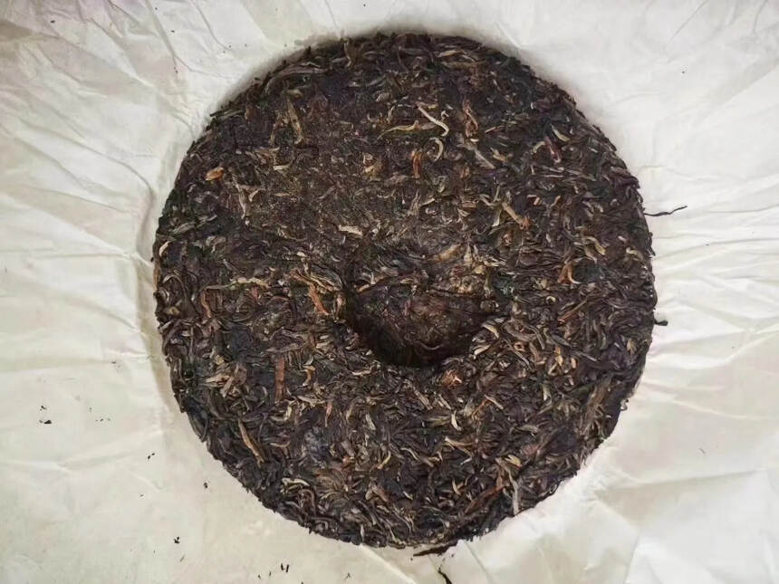 昆明，是大自然赐予的最完美的储茶罐！
2004年春蕊