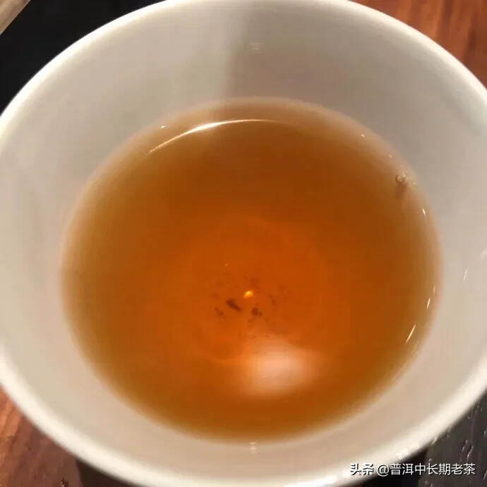 99年中茶绿印生茶
生津回甜明显
密香味浓郁