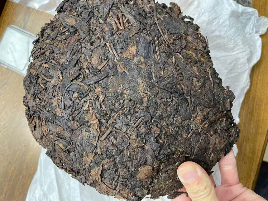 好茶，90年代易武野生茶药香饼生茶，药香甘甜。