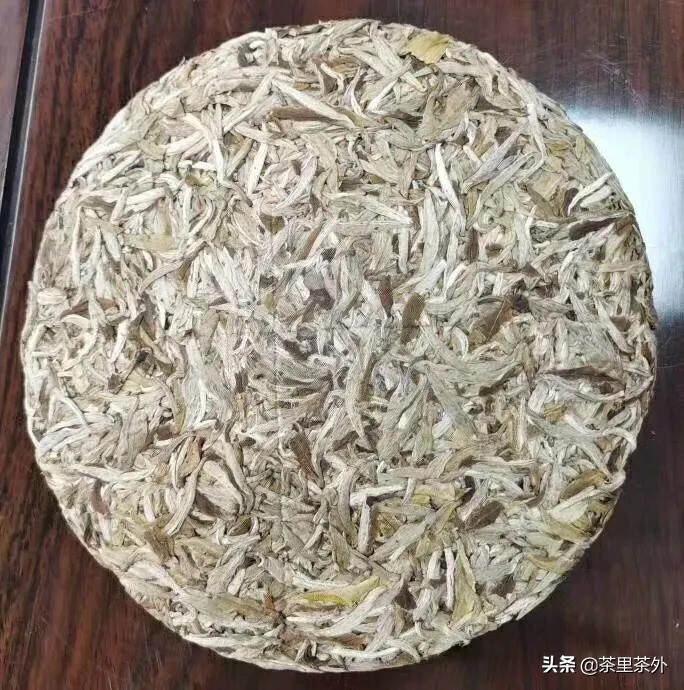 品名：福鼎白茶白豪银针 产地：福鼎 采摘时间：明前