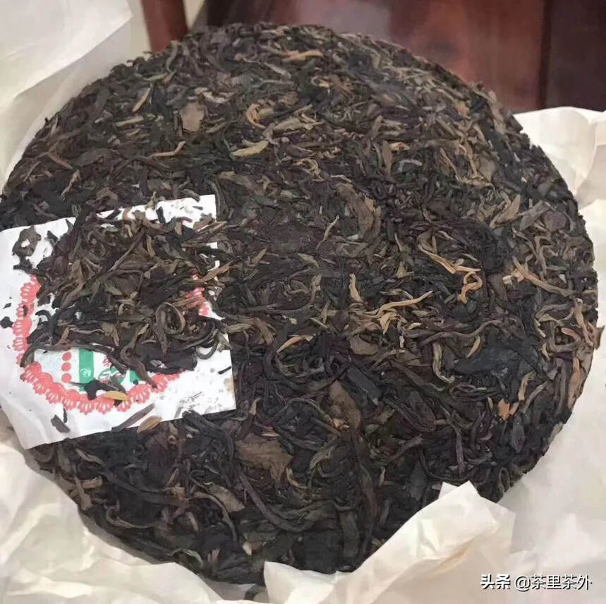 2006年，龙生古茶山，荣获茶博会一等奖
生茶，经传