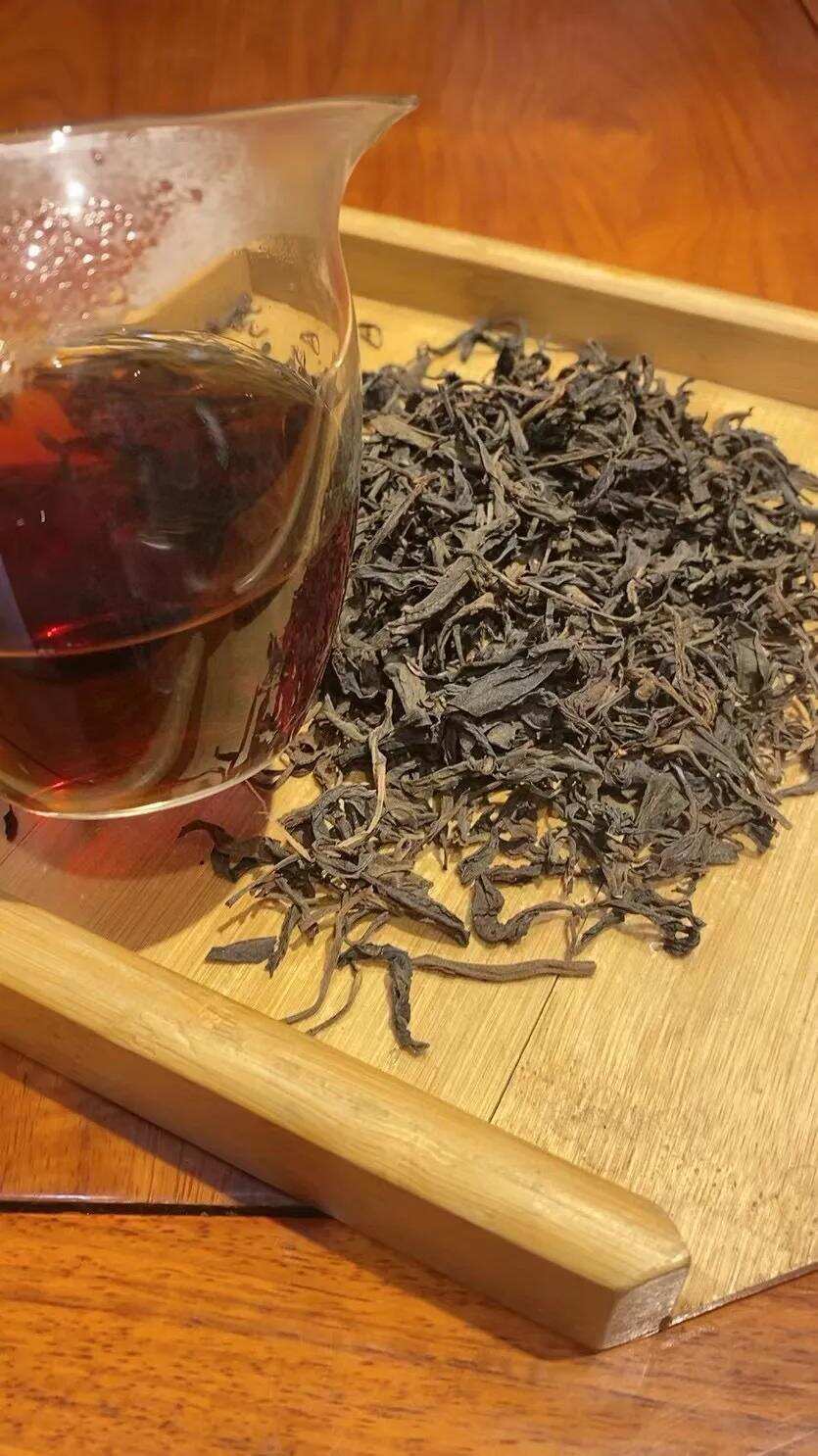 喝一口忙忙又碌碌的中年茶！
78年易武老生茶散茶，一