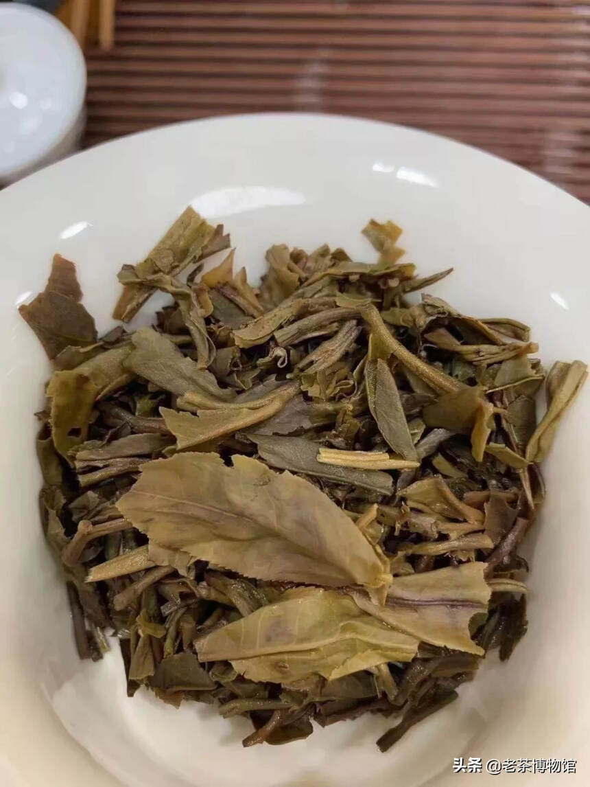 2015年布朗山龙柱圆茶，1000克/个，云南茶农自
