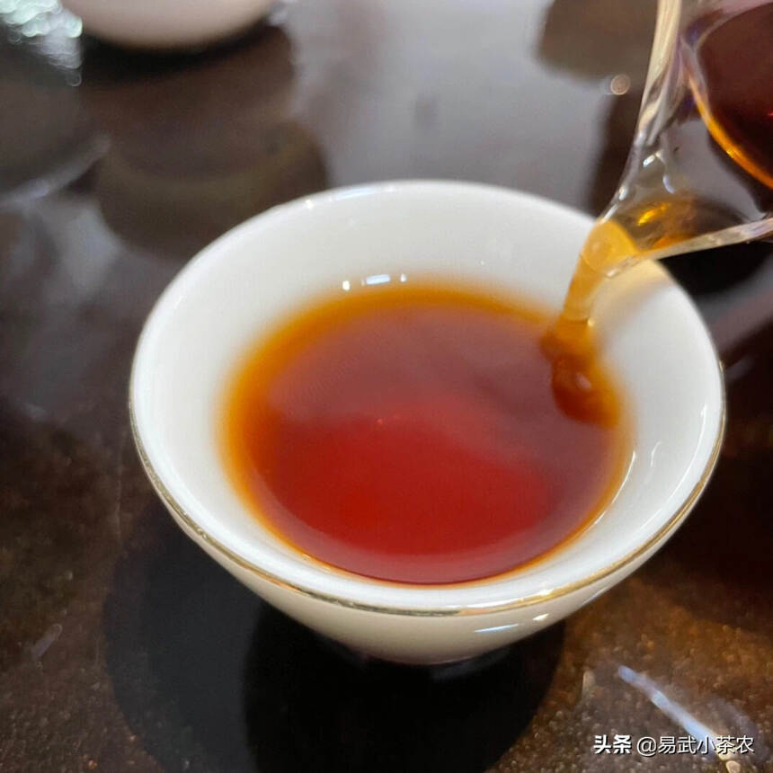 99年鼎兴老熟沱#茶生活# 
纯干仓老熟茶，茶汤红浓