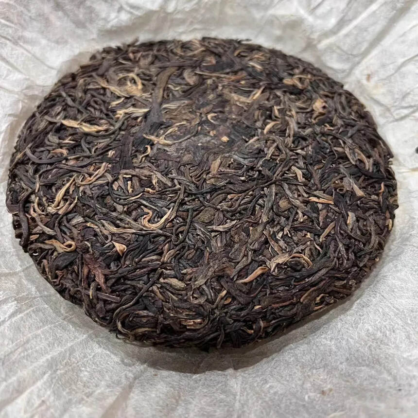 2012年景迈古树茶青饼#收藏# #茶# #普洱茶#