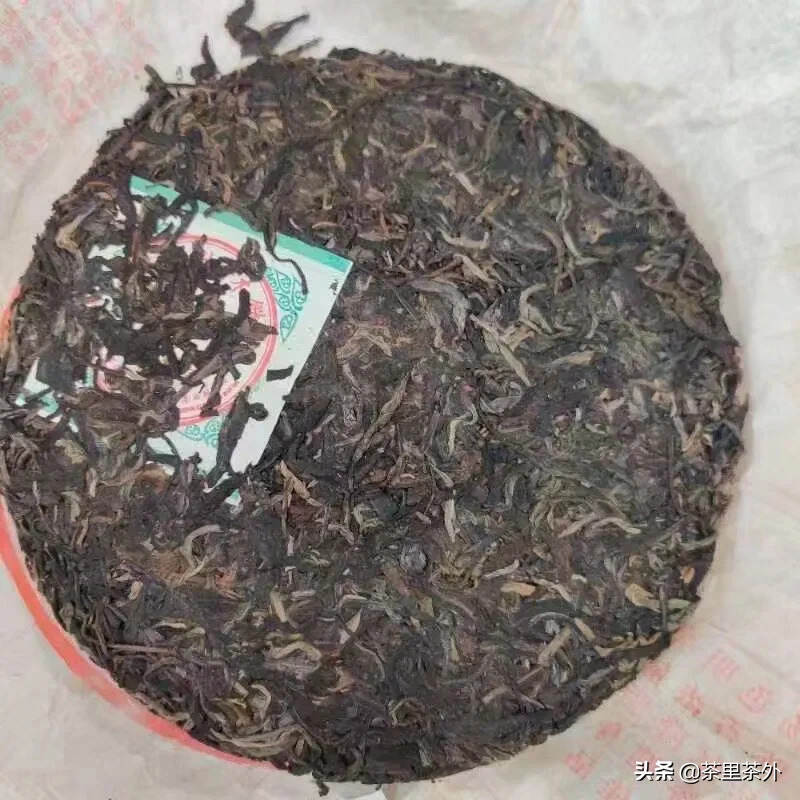 2009年兴海茶厂班章一号古树茶王，选用班章古树茶箐