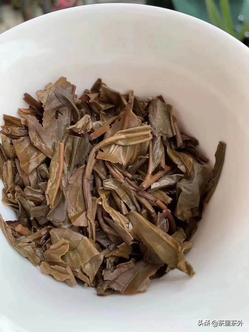 2013年福今茶厂 特制青饼，357克/片，7片/提