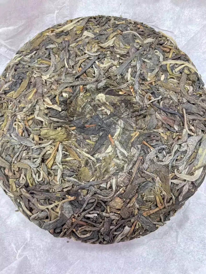 ?曼松王子山有机茶，极致香甜
?100克一饼，5饼一