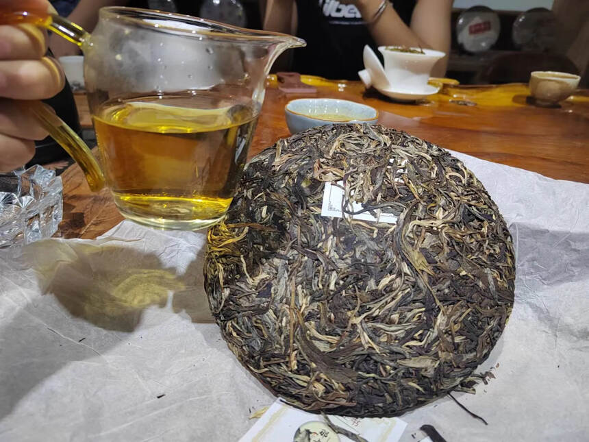 “红酒论酒庄，普洱讲山头” 云南普洱茶由于的地理环境