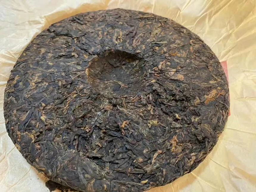 2008年【茶王金丝】老熟茶，茶汤入口，口腔里是伴随