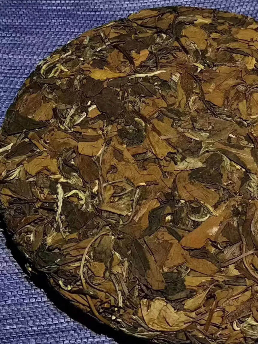 茶，只喝对的不喝贵的！
适合自己的茶不一定是最贵的，