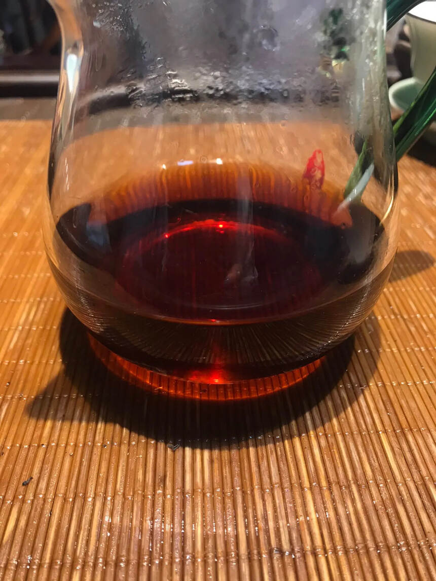 世界第一好喝的茶柱，不信试试！80年代冰岛熟茶茶柱，