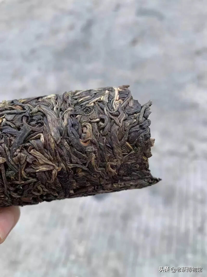 2019年 七大印记  生茶，300克/条，茶叶是以