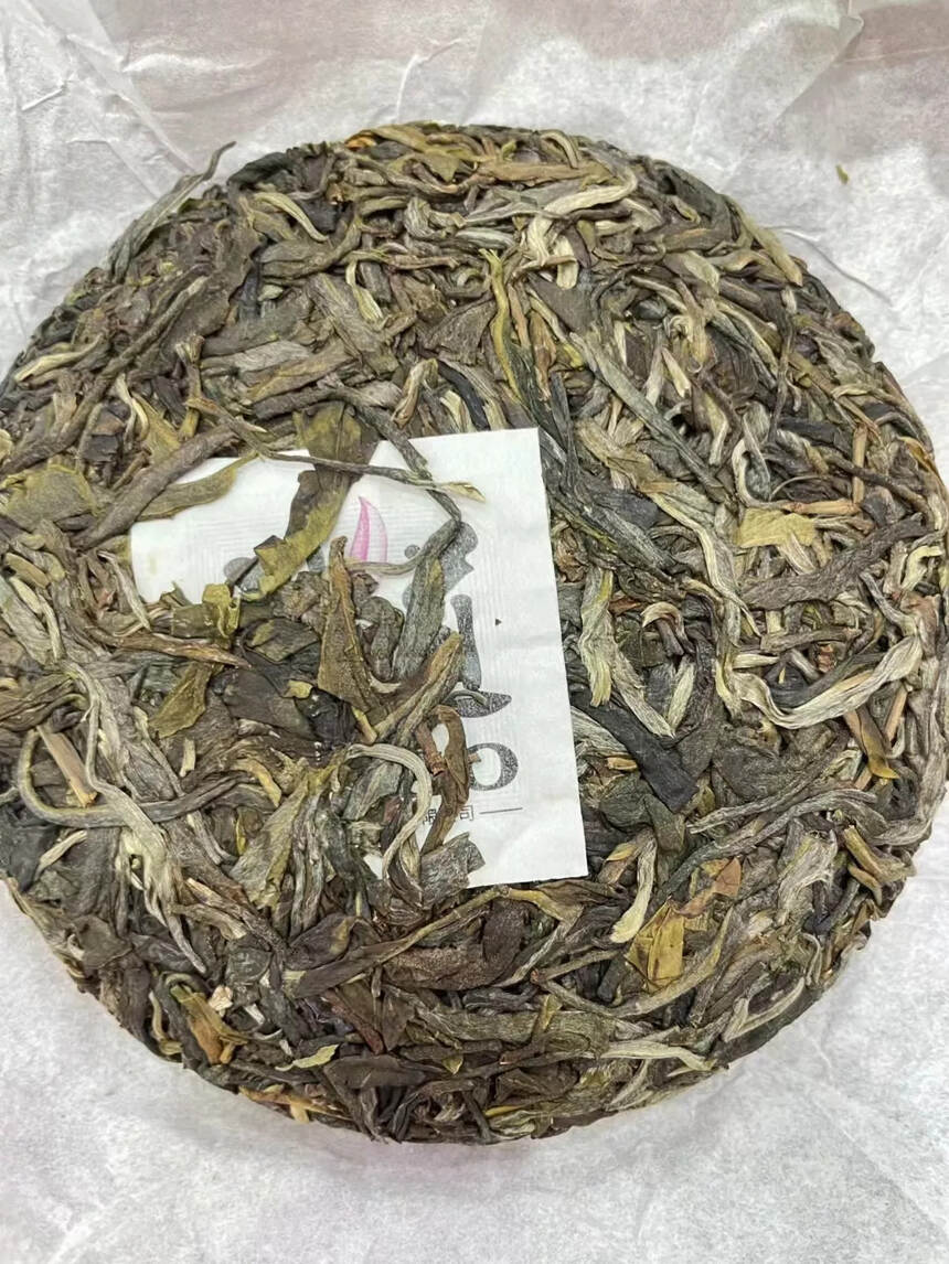 ?曼松王子山有机茶，极致香甜
?100克一饼，5饼一