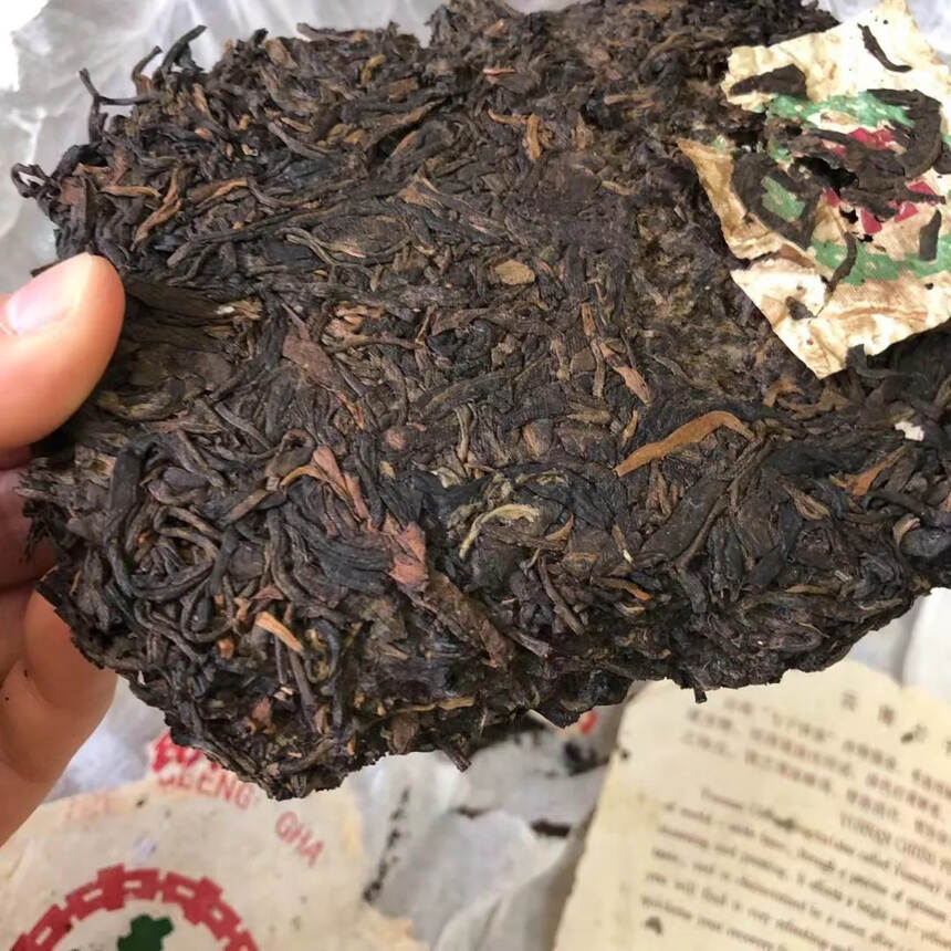 96花园茶厂绿印老生茶，
易武古树稀缺品，老味十足