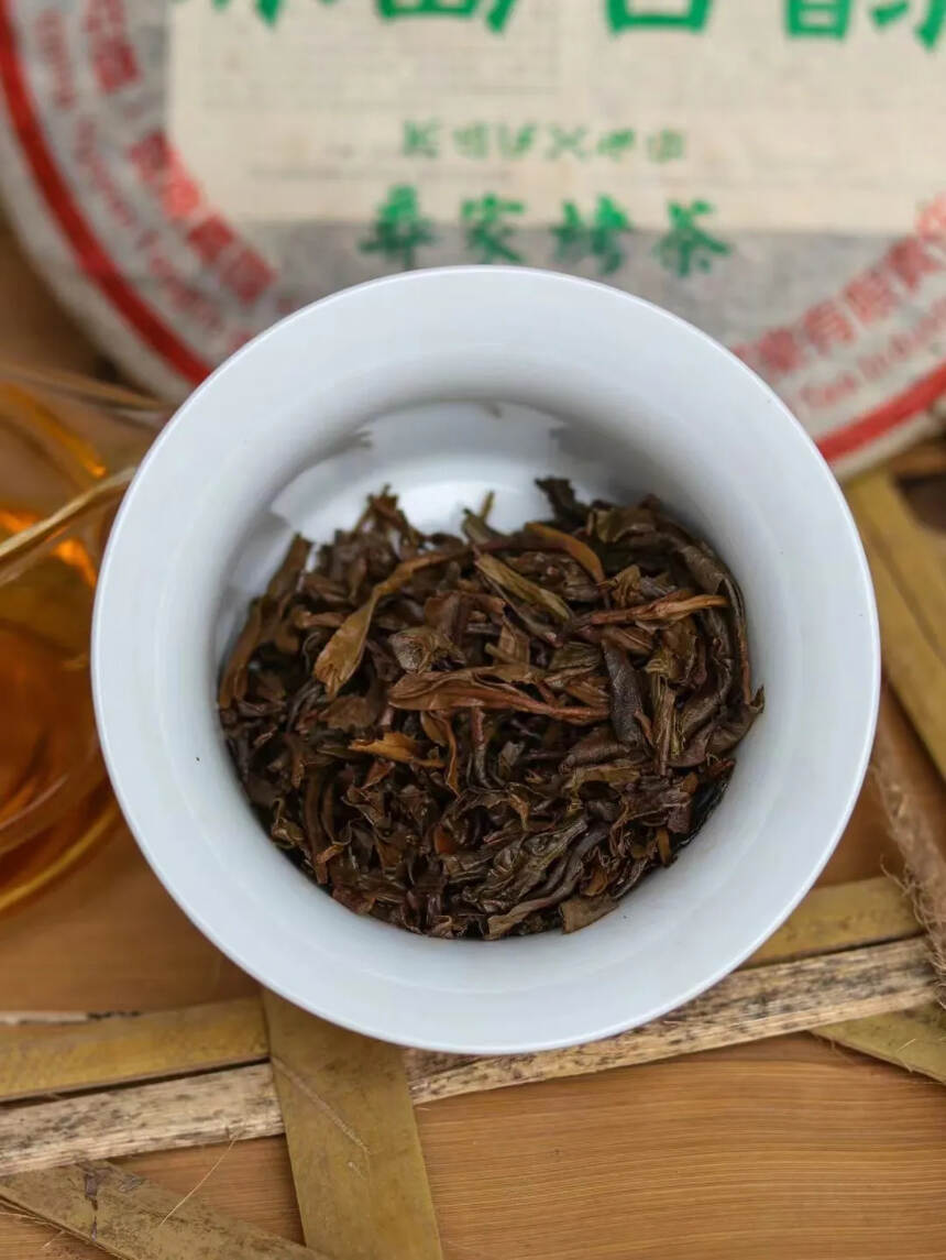 2003年彝族烤茶冰岛
?彝族工艺烤茶，口感非常不错