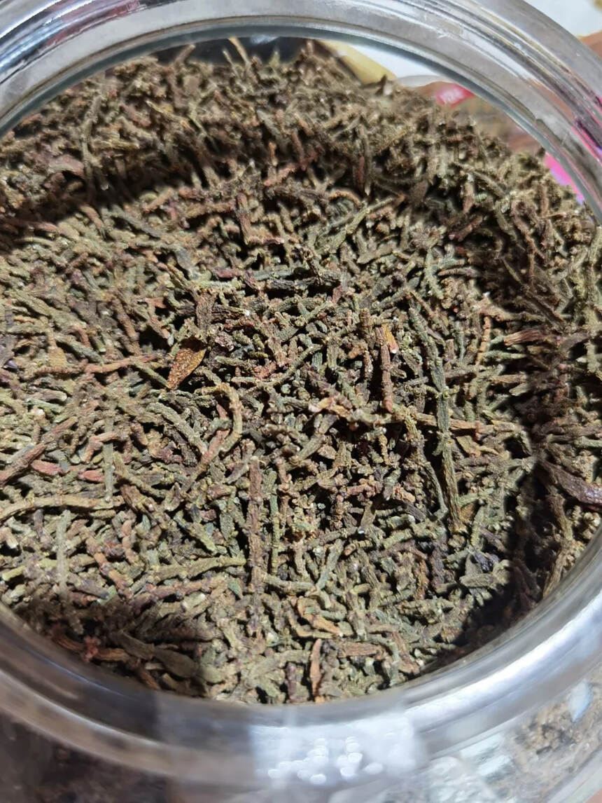 景迈螃蟹脚，均匀芽头。汤厚甘甜，煮着喝更甜。炖鸡喝汤