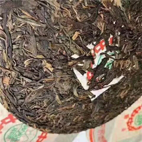 有些话，要在“茶”里说，才够浓！
汤水透亮，叶底鲜活