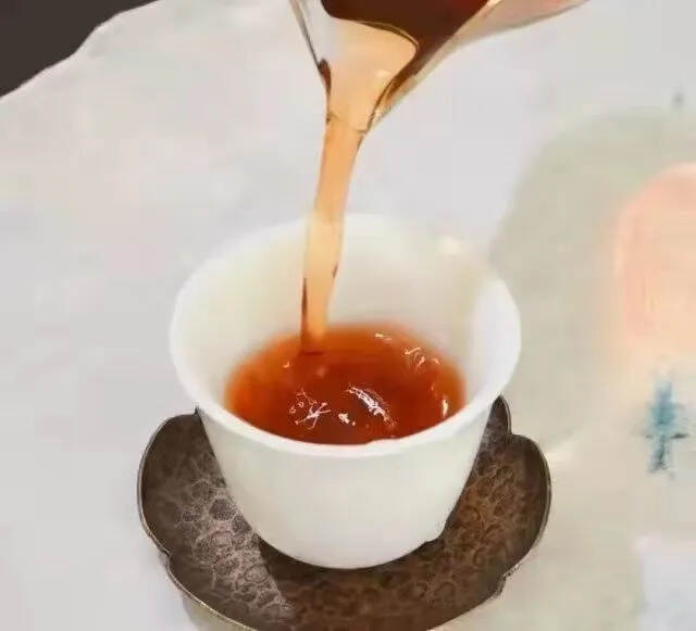 2009年勐海老茶头
茶质较厚极其耐泡，甜度佳，汤水