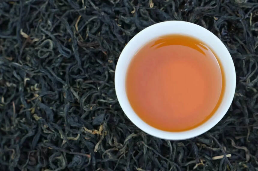 都说红茶是美人茶?
秋冬温暖，春夏不燥，香气不媚，口