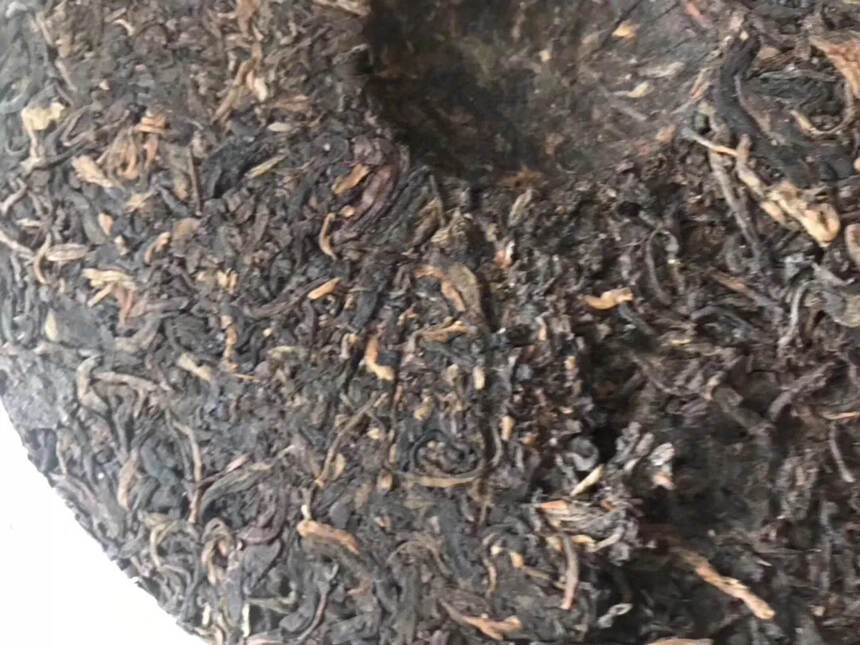 超级好喝的老茶快看这款98年凤庆小绿印生茶，干仓存放