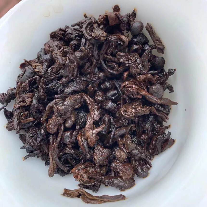 01年昔归珍珠茶头，含茶果。甜度高稠度好陈香醇