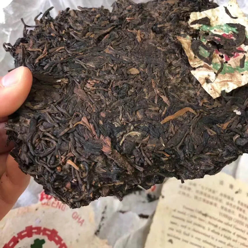 1996花园茶厂绿印老生茶，易武古树稀缺品，老味十足