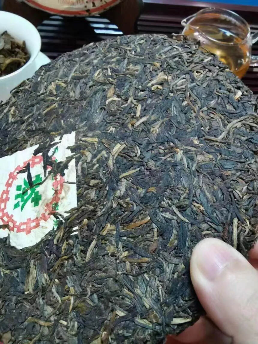 2006年布朗大树茶
勐海布朗茶区的头春乔木古树茶菁